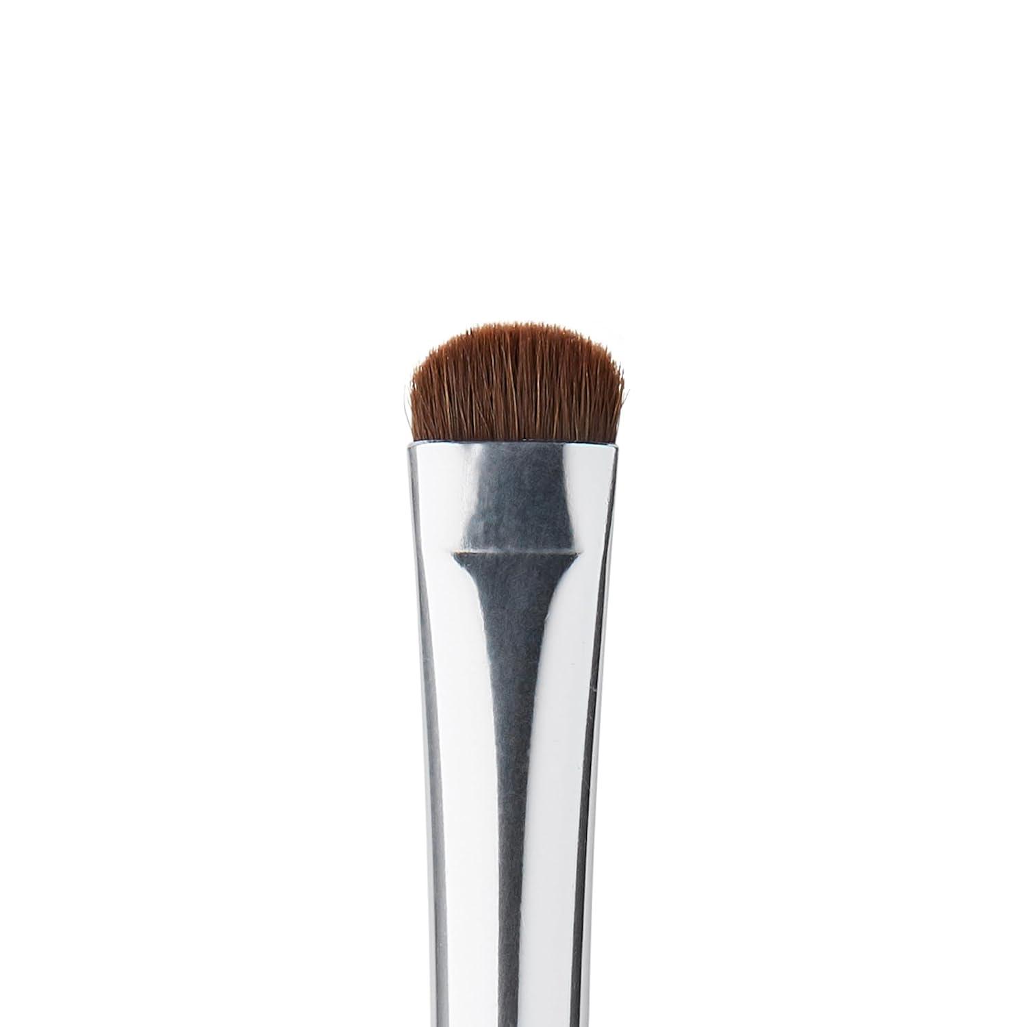 imageelf Smudge Brush Short Curved Brush For Expertly Smoothing Color For A Smoky Look Perfect For Contouring ampamp Defining Eyes Vegan ampamp CrueltyFree1 Count Pack of 1